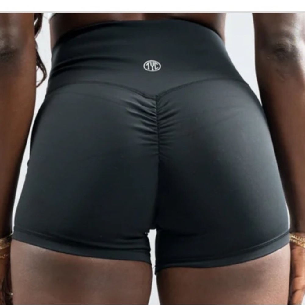 Tyc Scrunch Butt Shorts XS